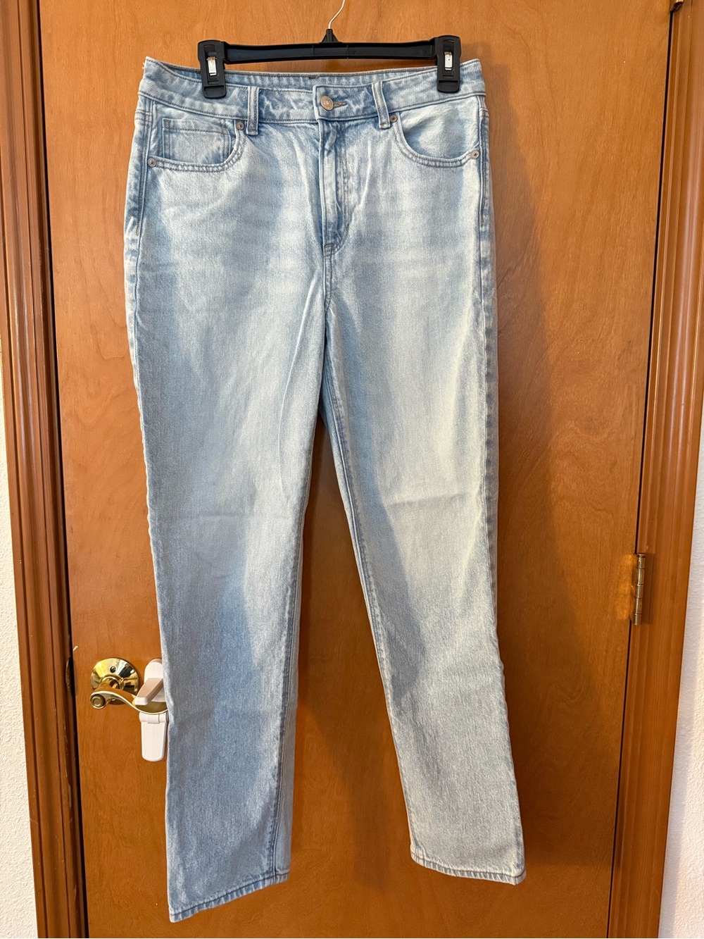 American Eagle Outfitters Light Blue Straight Leg Jeans